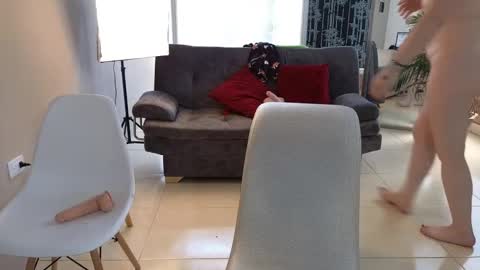 Snapshot of camil_milfdream chatting on 01/17/25, 06:12 Camil online show from 01/17/25, 06:12