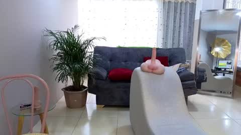 Snapshot of camil_milfdream chatting on 01/23/25, 02:28 Camil online show from 01/23/25, 02:28