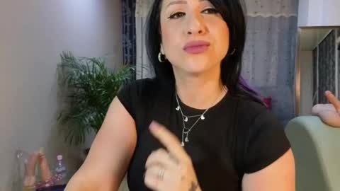 Snapshot of camil_milfdream chatting on 03/09/25, 10:41 Camil online show from 03/09/25, 10:41