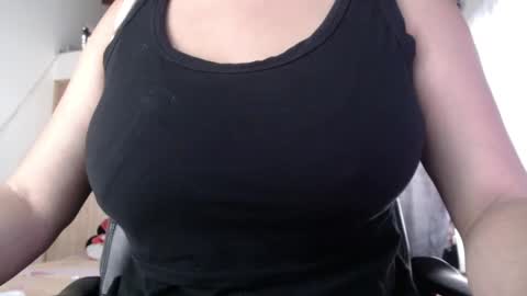 camila online show from 02/12/25, 12:33