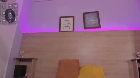 Snapshot of camila__montes chatting on 09/09/25, 12:48 camila__montes online show from 09/09/25, 12:48