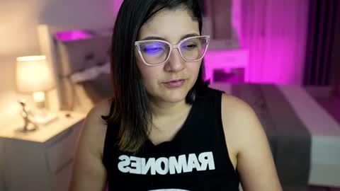 Camila buitrago online show from 02/14/25, 01:02