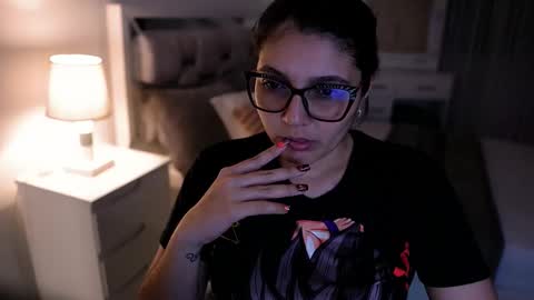 Snapshot of camila_buitrago chatting on 10/26/25, 03:23 Camila buitrago online show from 10/26/25, 03:23