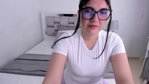 Camila buitrago online show from 06/30/26, 01:28