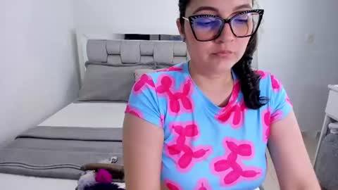 Camila buitrago online show from 07/25/26, 01:15