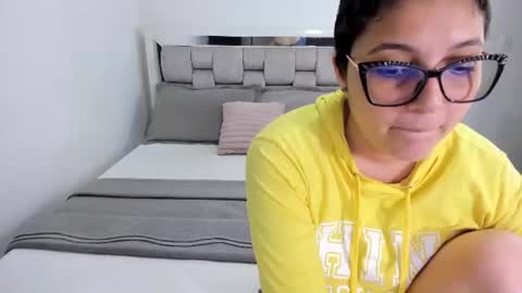 Camila buitrago online show from 07/28/26, 01:01