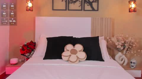 Snapshot of camila_bustamante_ chatting on 10/18/25, 03:57 camila_bustamante_ online show from 10/18/25, 03:57