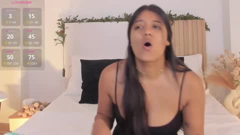 Snapshot of camila_bustamante_ chatting on 01/14/26, 03:39 camila_bustamante_ online show from 01/14/26, 03:39