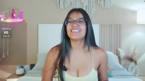 Snapshot of camila_bustamante_ chatting on 03/06/26, 03:52 camila_bustamante_ online show from 03/06/26, 03:52