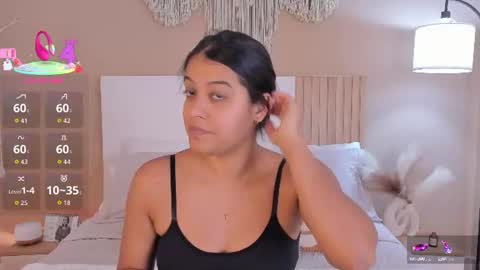 Snapshot of camila_bustamante_ chatting on 06/11/26, 04:27 camila_bustamante_ online show from 06/11/26, 04:27