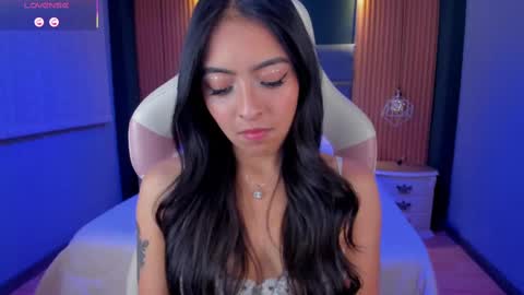 Camila online show from 09/18/25, 03:52