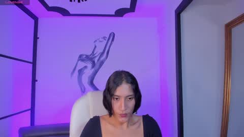 Snapshot of camila_harperr chatting on 12/18/24, 08:25 C A M I L A online show from 12/18/24, 08:25