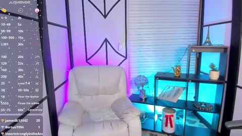 Snapshot of camila_harperr chatting on 02/28/25, 10:09 C A M I L A online show from 02/28/25, 10:09