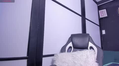 Snapshot of camila_harperr chatting on 10/26/25, 06:47 C A M I L A online show from 10/26/25, 06:47