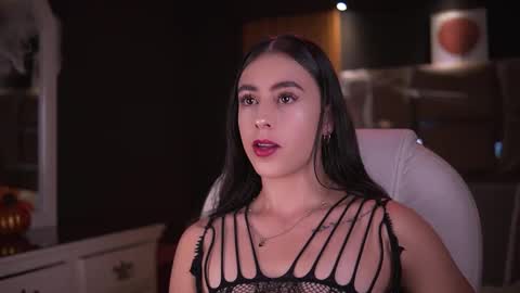 camila_martinez9 online show from 10/16/25, 11:33