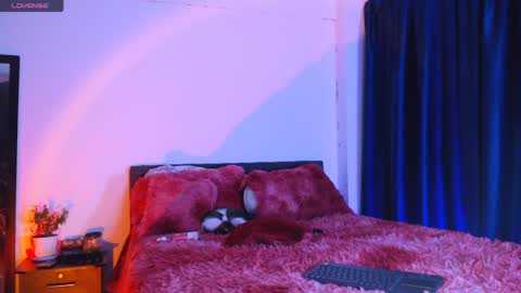 Snapshot of camila_torrez chatting on 01/23/25, 01:51 MIA online show from 01/23/25, 01:51