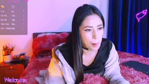 Snapshot of camila_torrez chatting on 01/23/25, 04:52 MIA online show from 01/23/25, 04:52