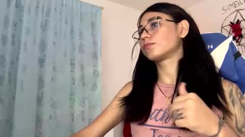 Camila online show from 11/09/25, 06:17