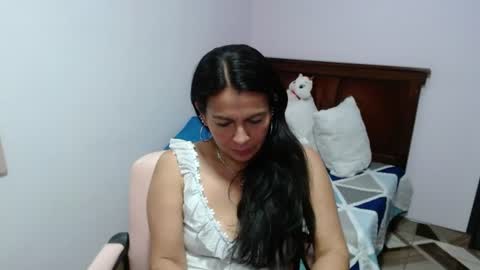 Camila Vargas online show from 07/28/26, 08:52