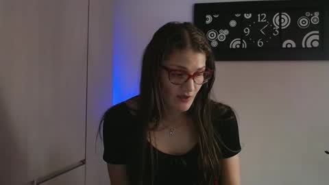 Snapshot of camila_ventura chatting on 11/07/25, 10:10 Camila ventura online show from 11/07/25, 10:10