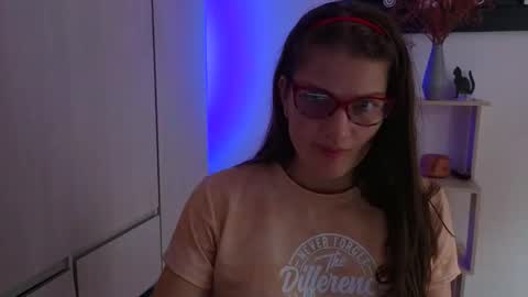 Snapshot of camila_ventura chatting on 11/16/25, 08:36 Camila ventura online show from 11/16/25, 08:36