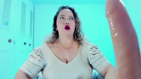 camilaa foxxx online show from 02/09/25, 06:16