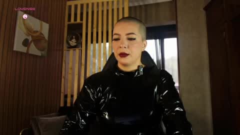    online show from 06/04/26, 07:47
