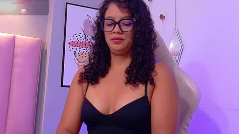 Snapshot of camilalevy chatting on 10/29/25, 12:29 Camila online show from 10/29/25, 12:29