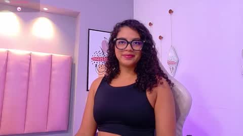 Snapshot of camilalevy chatting on 11/06/25, 12:06 Camila online show from 11/06/25, 12:06