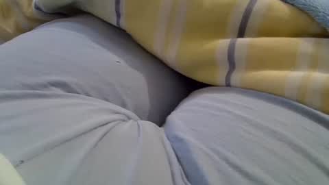 Snapshot of camilaperes69 chatting on 10/28/25, 03:36 flash 50 tokens BIG CLIT  tits pussy. masturbation big clit 150 tokens fingers inside pussy 1000 tk  pump big clit 300 tk online show from 10/28/25, 03:36