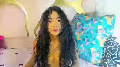 camilaqueenh online show from 10/18/25, 01:19