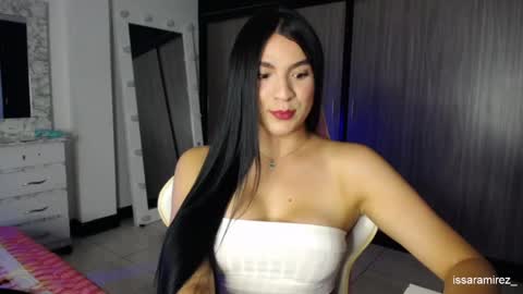 X IGcamiryan01 online show from 11/19/25, 11:38
