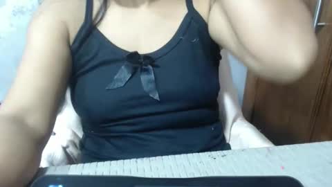Snapshot of camilasex468 chatting on 10/25/25, 02:24 camilasex468 online show from 10/25/25, 02:24