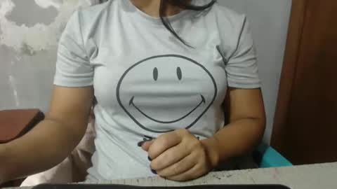 Snapshot of camilasex468 chatting on 11/04/25, 02:38 camilasex468 online show from 11/04/25, 02:38