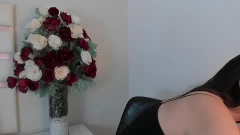 Camila online show from 12/19/24, 08:23