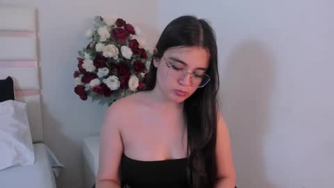 Camila online show from 01/28/25, 02:43