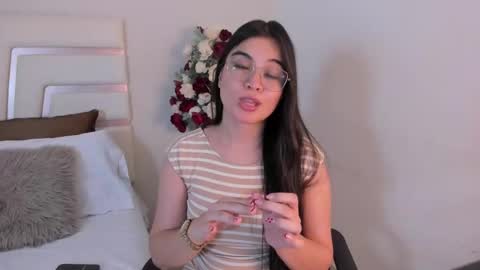 Camila online show from 02/04/25, 10:45