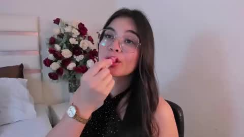 Camila online show from 02/11/25, 11:01