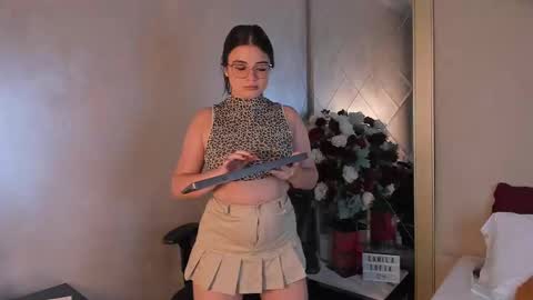 Camila online show from 09/28/25, 12:16