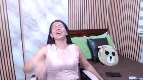 Camila Vargas online show from 09/11/25, 04:07