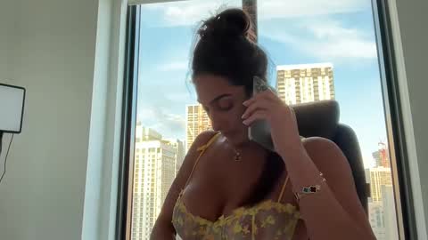 camiliakxoxo online show from 09/25/25, 10:57