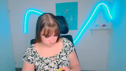 Snapshot of camilla_body chatting on 05/22/26, 11:16 Camilla online show from 05/22/26, 11:16