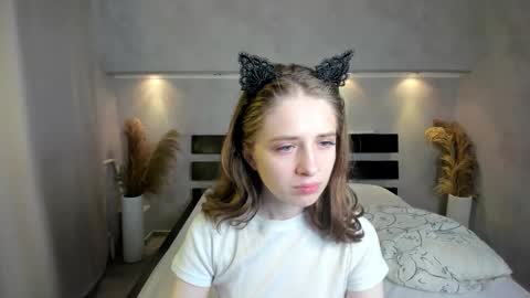 Camilla online show from 10/08/25, 01:14