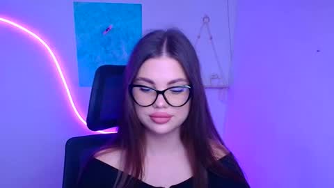 Snapshot of camilla_xo_ chatting on 11/26/25, 01:01 Camilla online show from 11/26/25, 01:01