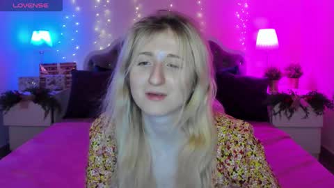 Snapshot of camilladreamer chatting on 01/07/26, 04:42 camilladreamer online show from 01/07/26, 04:42