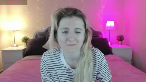 Snapshot of camilladreamer chatting on 02/03/26, 06:35 camilladreamer online show from 02/03/26, 06:35