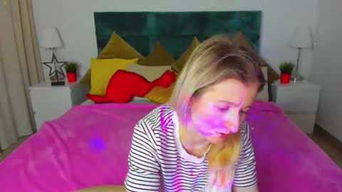 Snapshot of camilladreamer chatting on 03/14/26, 08:03 camilladreamer online show from 03/14/26, 08:03