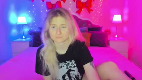 Snapshot of camilladreamer chatting on 03/19/26, 05:28 camilladreamer online show from 03/19/26, 05:28