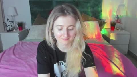 Snapshot of camilladreamer chatting on 03/21/26, 07:39 camilladreamer online show from 03/21/26, 07:39