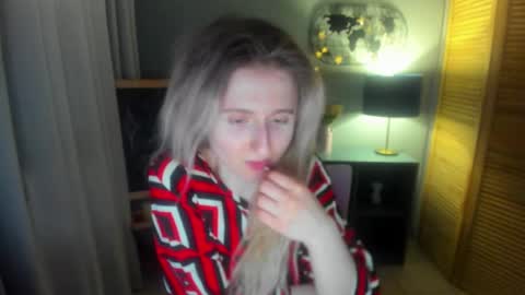 Snapshot of camilladreamer chatting on 04/05/26, 03:15 camilladreamer online show from 04/05/26, 03:15